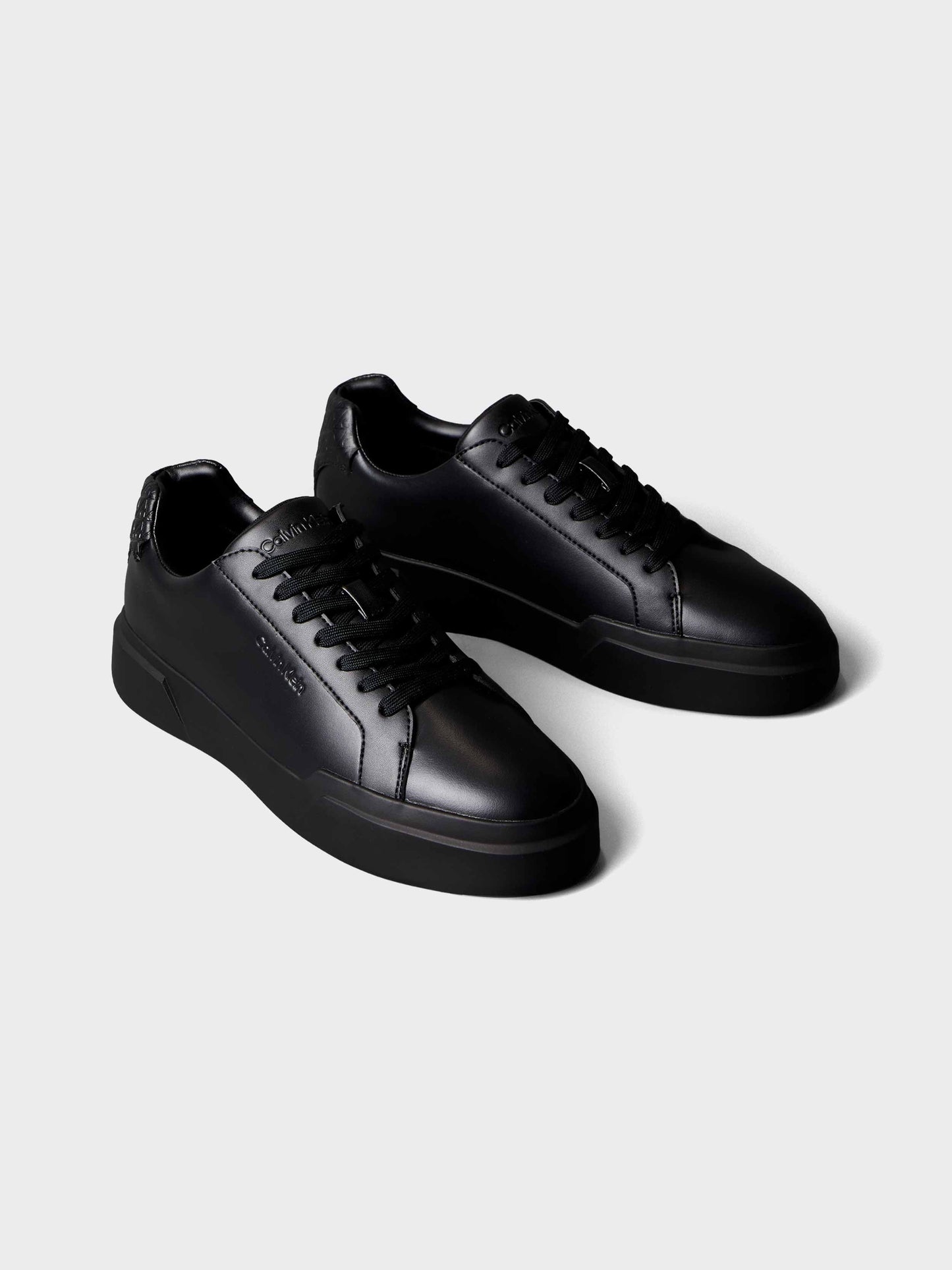 Calvin Klein - Zapatillas De Piel Lisa Con Logo De Hombre